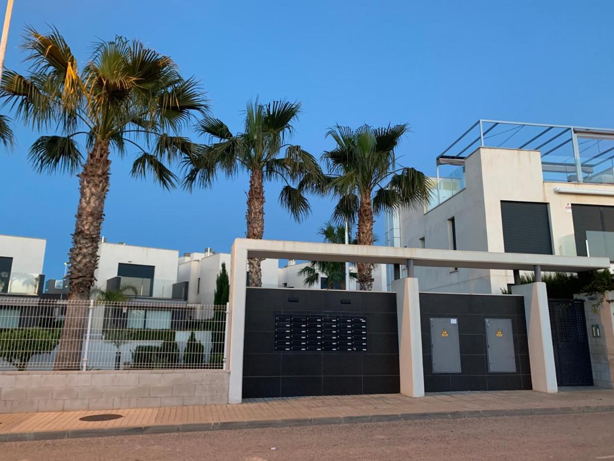 Punta Prima Villa 3 Bedrooms And Solarium Sea View Torrevieja Eksteriør bilde